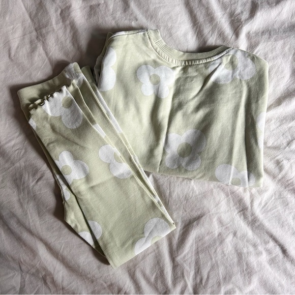 George Matching Set - Picture 2 of 5